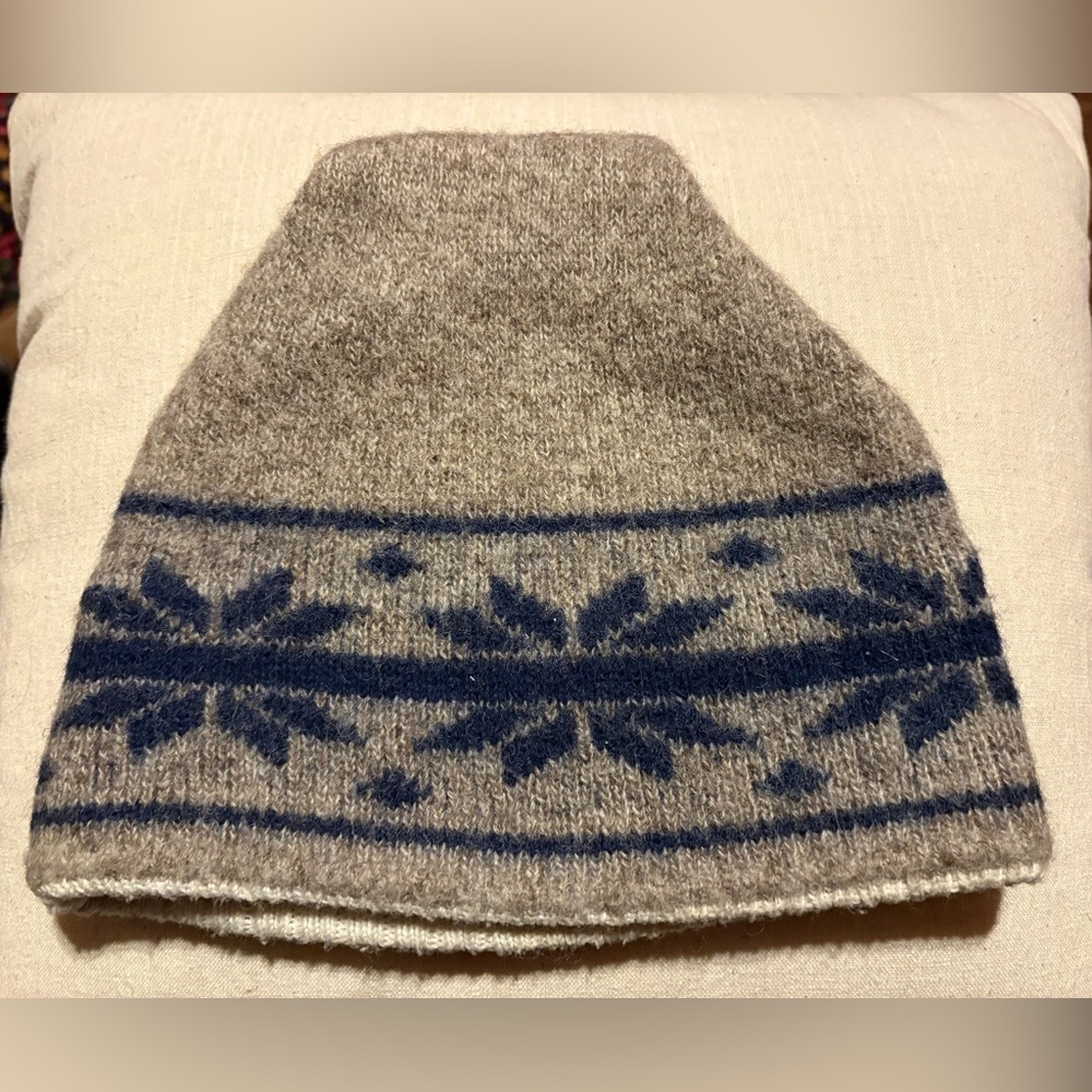 Vintage Cozy Gray and Blue Knit Hat